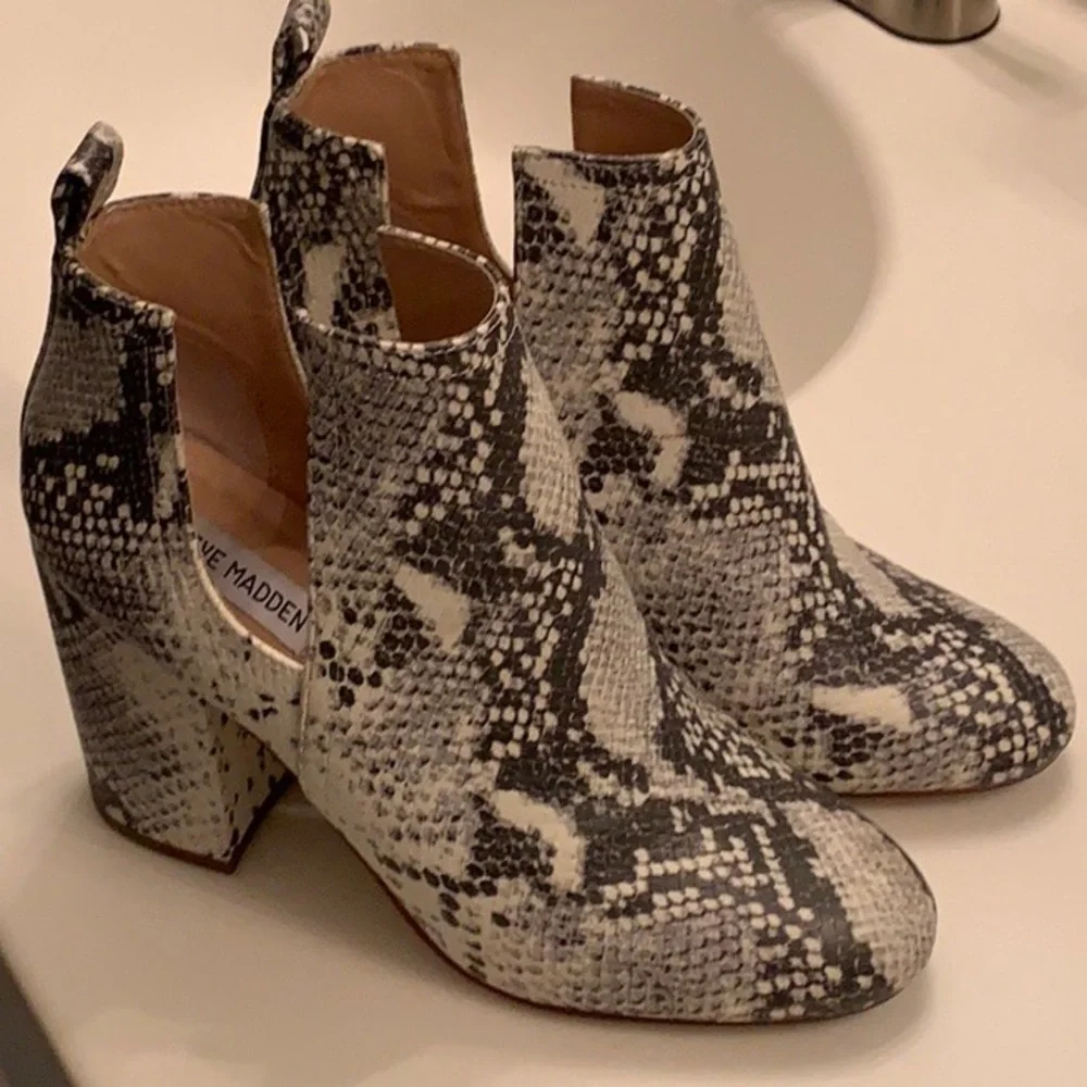 Steve Madden Snake Print Ankle Boots - Picture 2 of 11